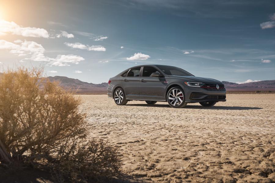  Volkswagen Jetta GLI S 2019 года  (NA) (фото 16 из 40)